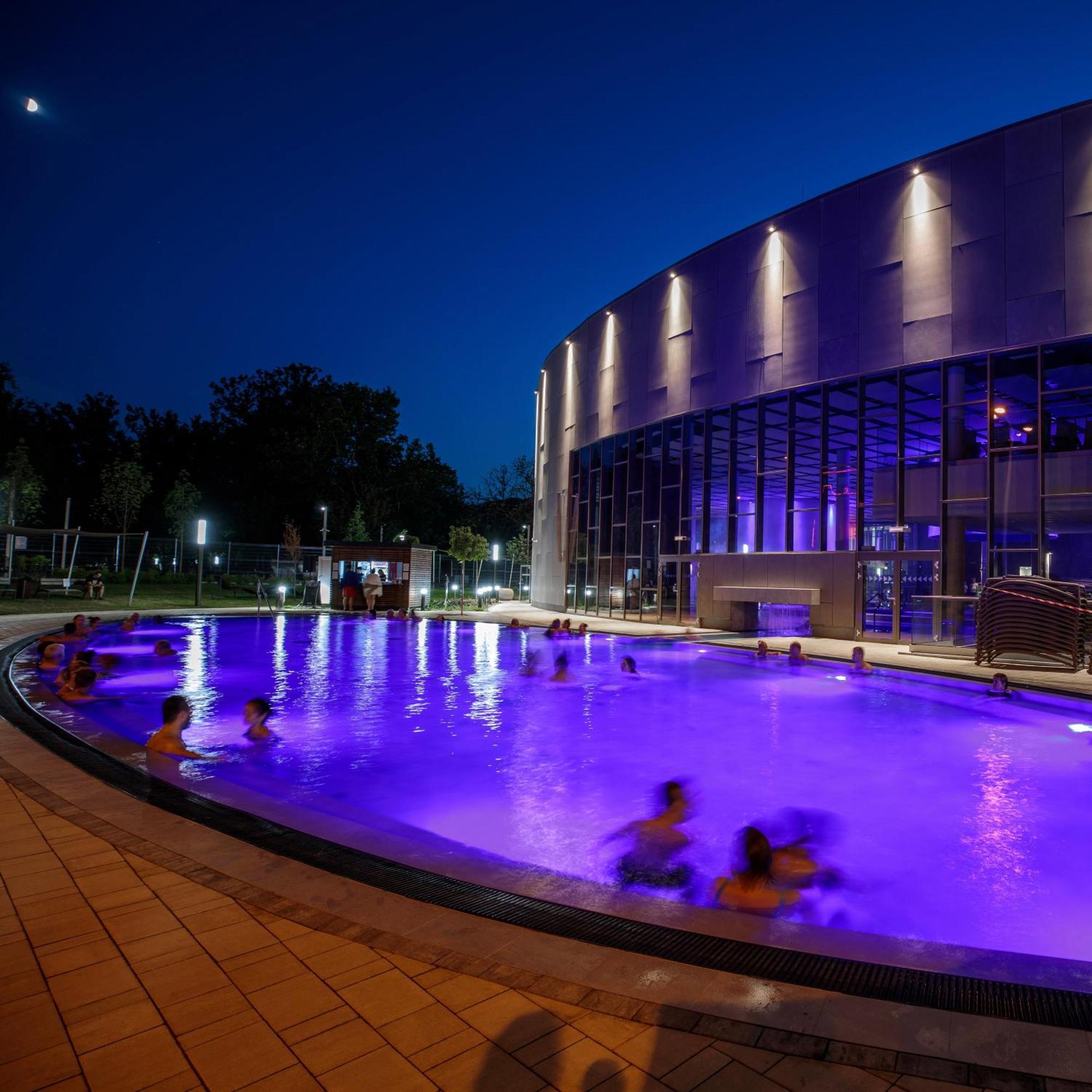 Happy Home Apartman Miskolc Exterior photo