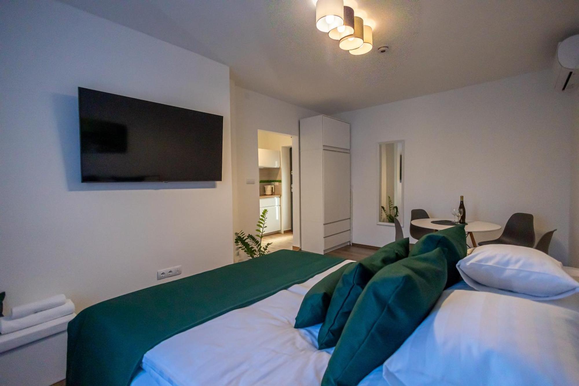 Happy Home Apartman Miskolc Exterior photo