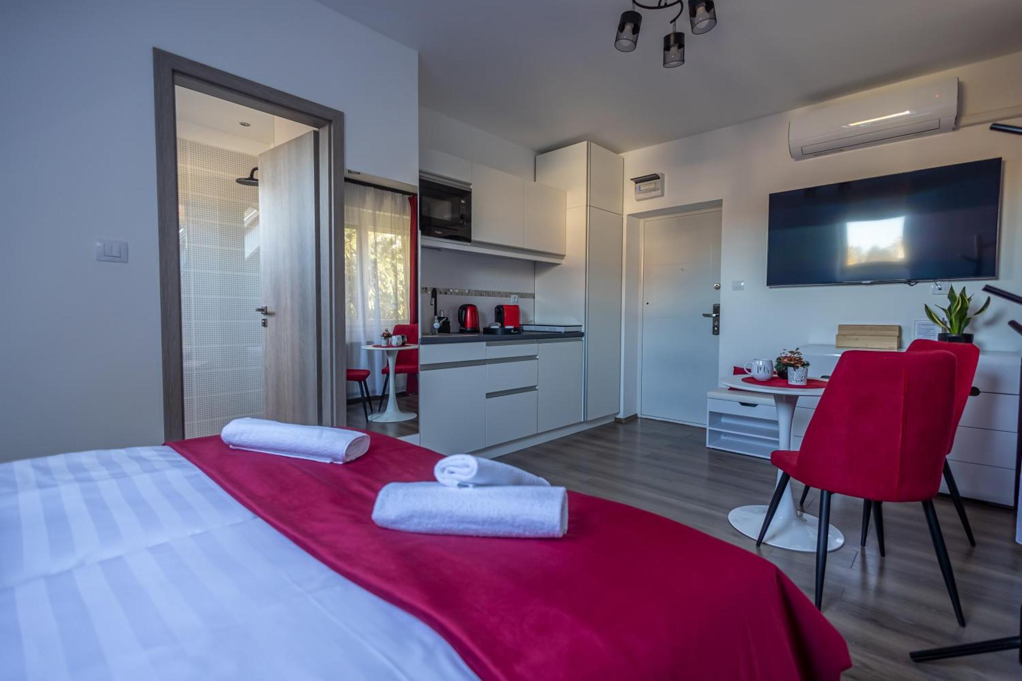 Happy Home Apartman Miskolc Exterior photo